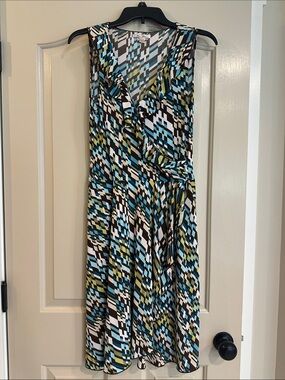 Sleeveless Geometric Miss Bison Print Wrap Dress in Blue, Green & Black